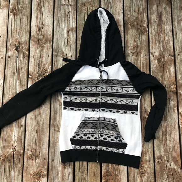 Cabin Fever Hoodie - Picture 3 of 10